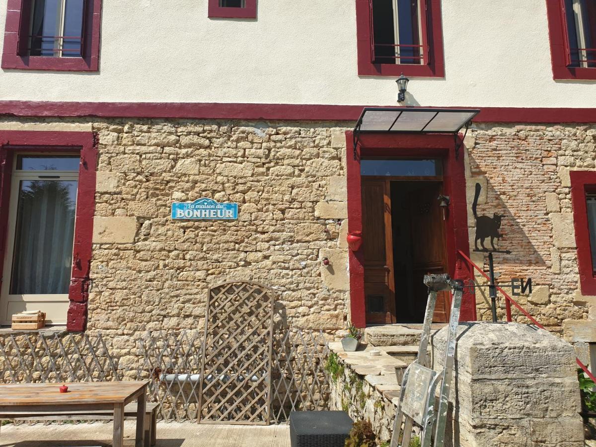 La Maison Du Bonheur Anlhiac المظهر الخارجي الصورة